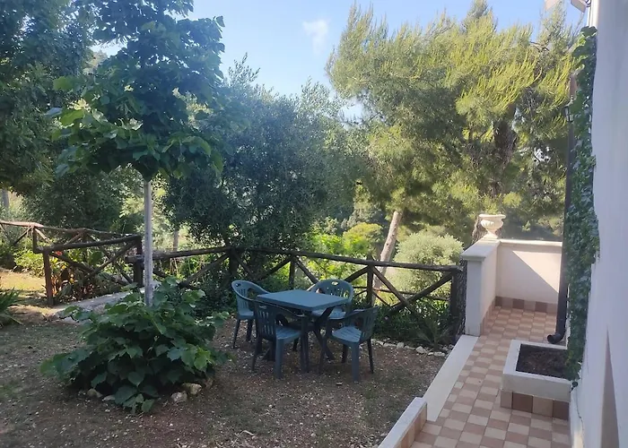 Lunamora 4 * 罗迪-加尔加尼科