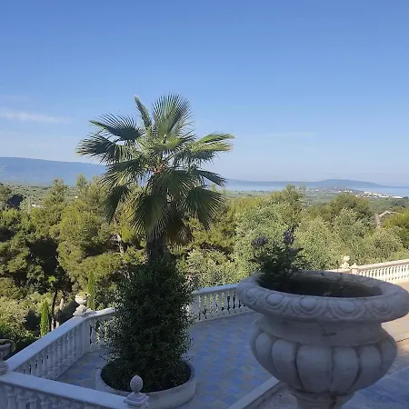 Lunamora 4 شقة رودي غارغانيكو